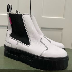 NEW PUMA MAYZE CHELSEA BOOT SNEAKERS SIZE 8 - 9005